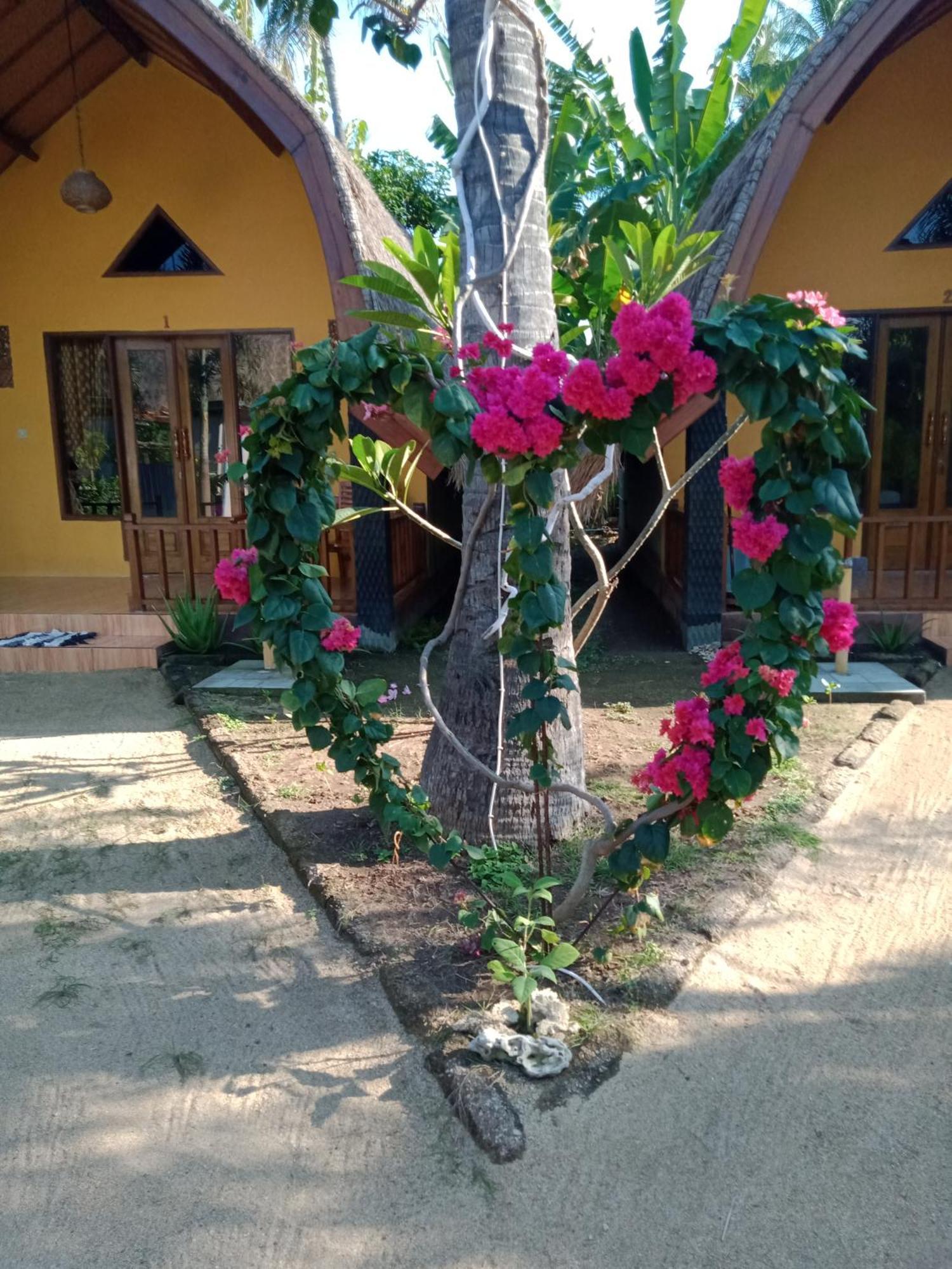 Ofal Lumbung Gili Air Exterior photo